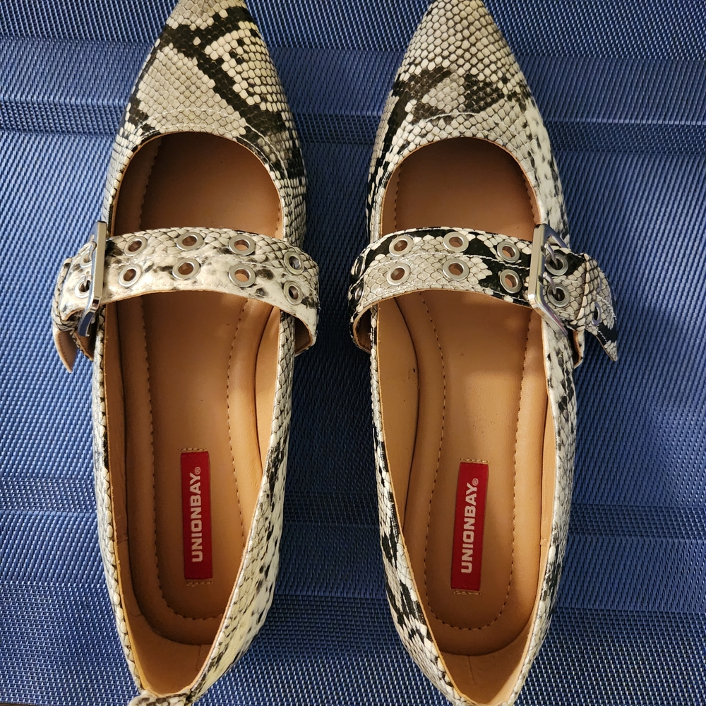 Unionbay Women's Snakeskin Patterned Flats